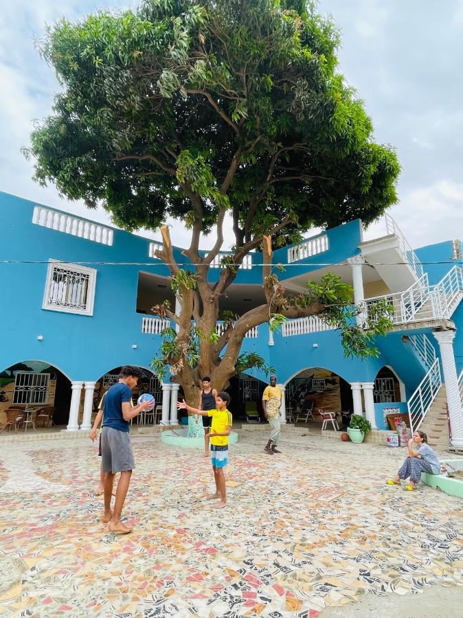 Bajo Kunda - Guesthouse Kololi Bagian luar foto