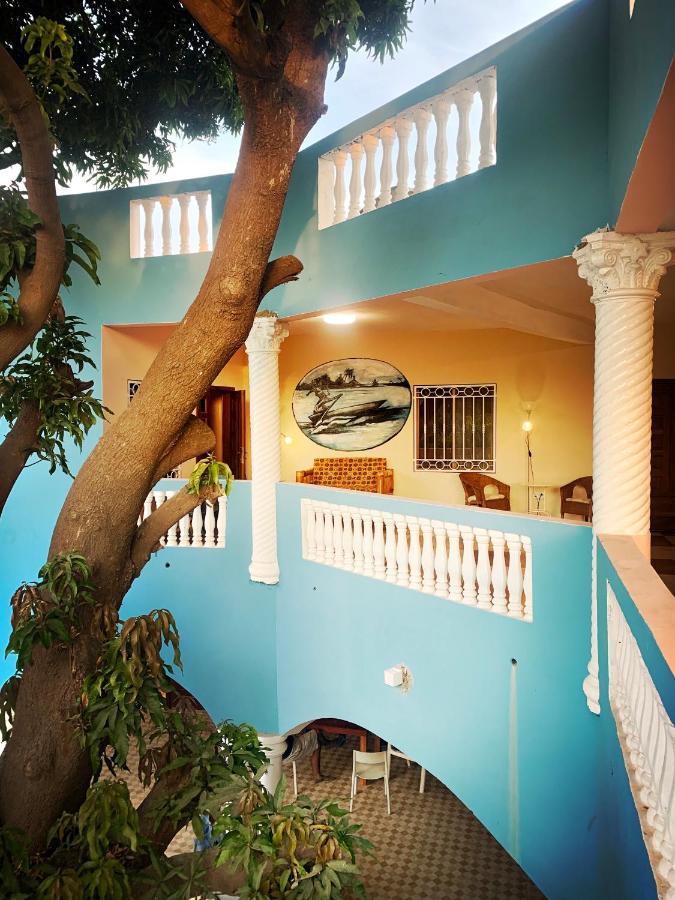 Bajo Kunda - Guesthouse Kololi Bagian luar foto