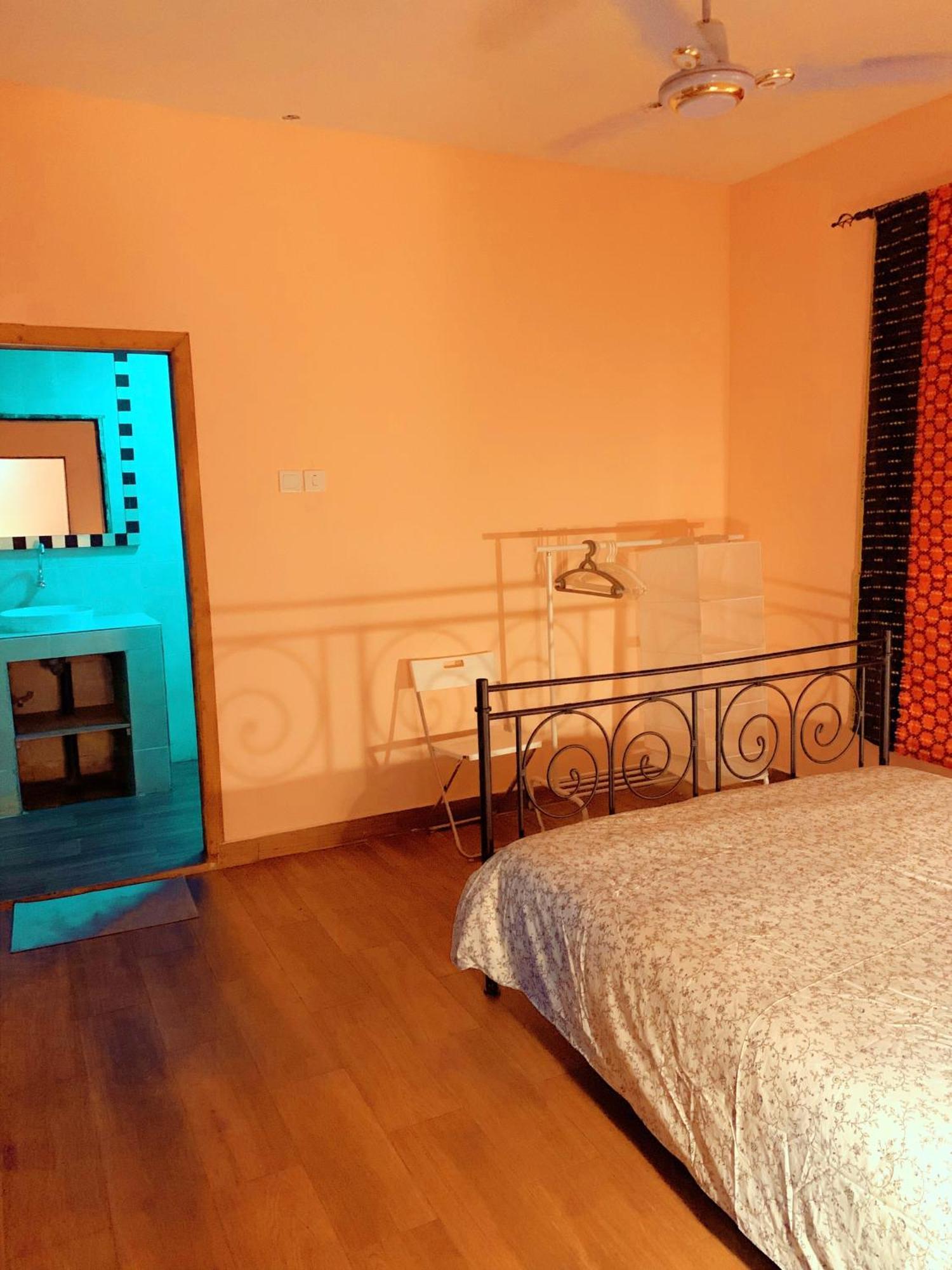 Bajo Kunda - Guesthouse Kololi Ruang foto