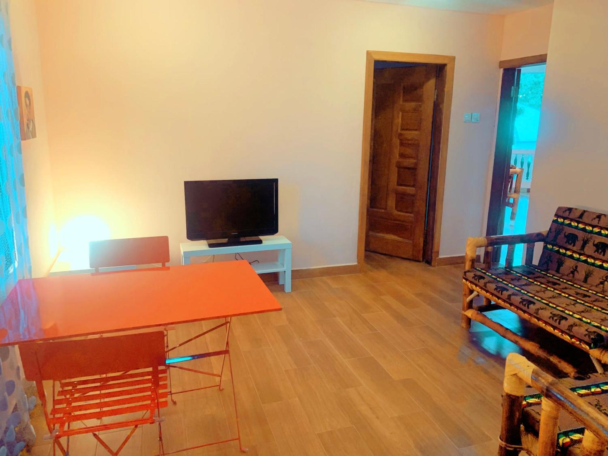 Bajo Kunda - Guesthouse Kololi Ruang foto